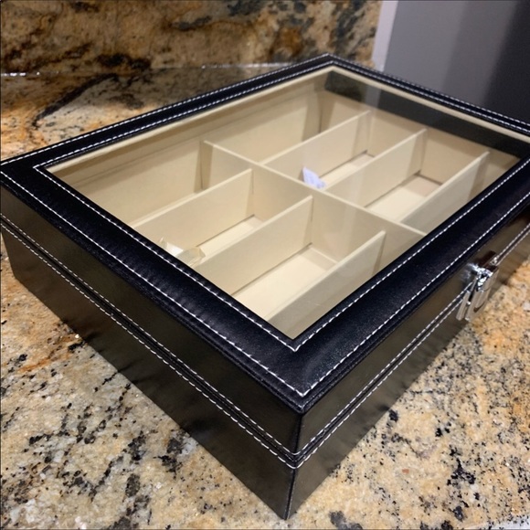 Sunglasses shades leather display case New
